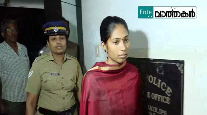 കുഞ്ഞിനെ കൊലപ്പെടുത്തിയത് ശരണ്യ ഒറ്റയ്ക്കെന്ന് പൊലീസ് ; തെളിവെടുപ്പിനിടെ നാട്ടുകാരുടെ പ്രതിഷേധം