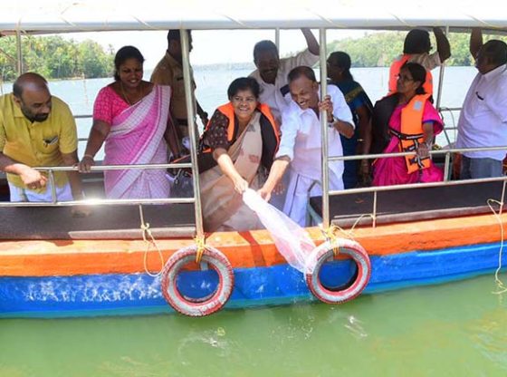 കാഞ്ഞിരകോട് കായല്‍ മത്സ്യസമ്പത്തിന്റെ ആവാസകേന്ദ്രമാകും: മന്ത്രി മേഴ്‌സിക്കുട്ടിയമ്മ