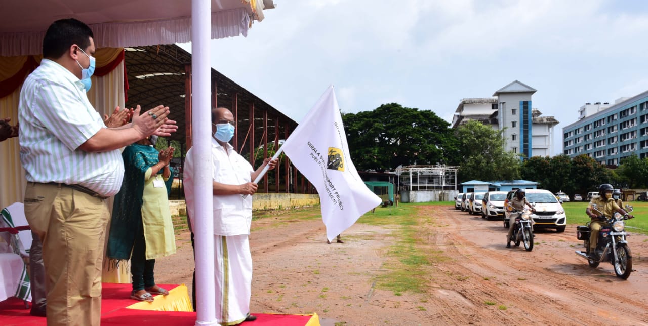 കഴക്കൂട്ടം – അടൂര്‍ സേഫ് കോറിഡോര്‍ : എന്‍ഫോഴ്സ്മെന്‍റ് വാഹനങ്ങള്‍ ഫ്ളാഗ് ഓഫ് ചെയ്തു- മന്ത്രി ജി.സുധാകരന്‍