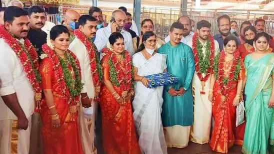 പഞ്ചരത്‌നങ്ങളില്‍ മൂന്നുപേര്‍ക്ക്‌ ഒരേ മുഹൂര്‍ത്തത്തില്‍ മിന്നുകെട്ട്‌