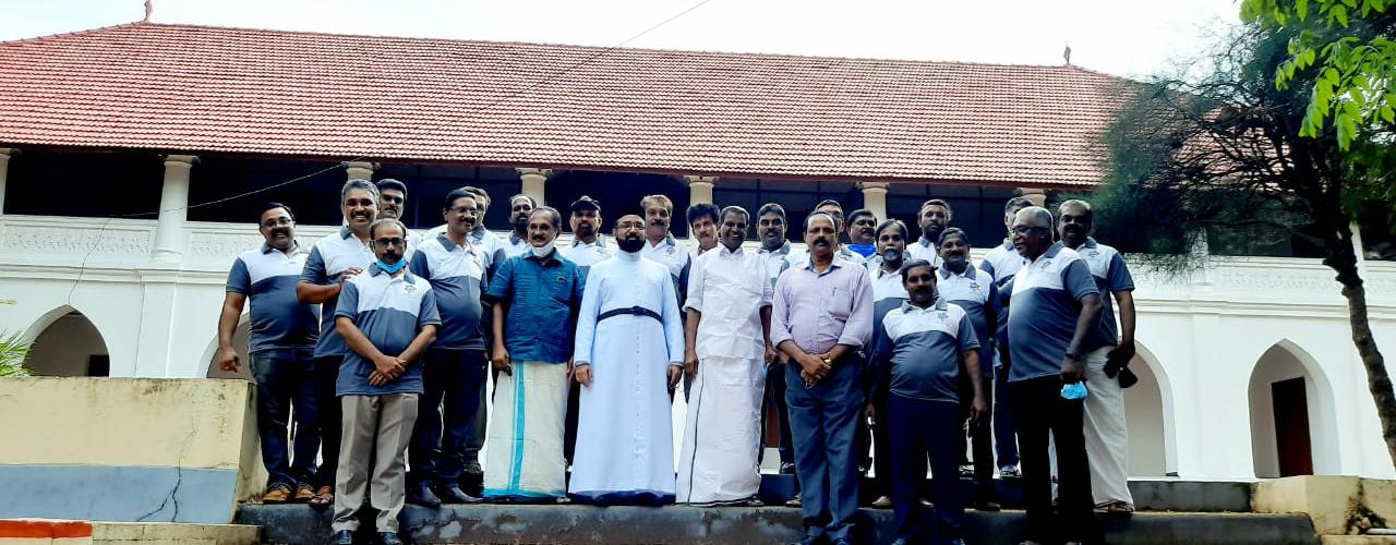 മുത്തശ്ശി സ്കൂളിൽ പൂർവ വിദ്യാർത്ഥി സംഗമം വ്യത്യസ്ത അനുഭവമായി