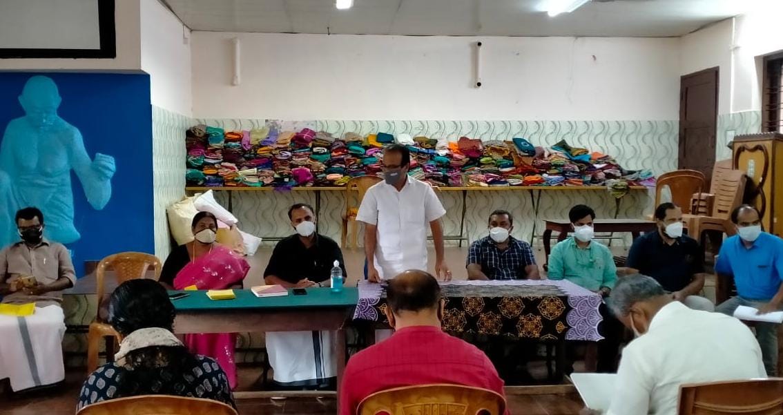 എടവക ഗ്രാമപഞ്ചായത്തിൽ കണ്‍ട്രോള്‍ റൂം തുറന്നു;വാക്സിനേഷന് വാർഡ് തല രജിസ്ട്രേഷന്‍ നടത്തും