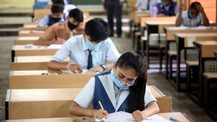 സംസ്ഥാനത്ത് പ്ലസ് വണ്‍ പരീക്ഷ സെപ്റ്റംബര്‍ ആറ് മുതല്‍ 16 വരെ