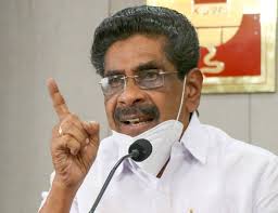 തുടര്‍ച്ചയായ ഇന്ധന വില വര്‍ധന; കേന്ദ്രസര്‍ക്കാര്‍ ജനങ്ങളെ കൊള്ളയടിക്കുന്നുവെന്ന് മുല്ലപ്പള്ളി