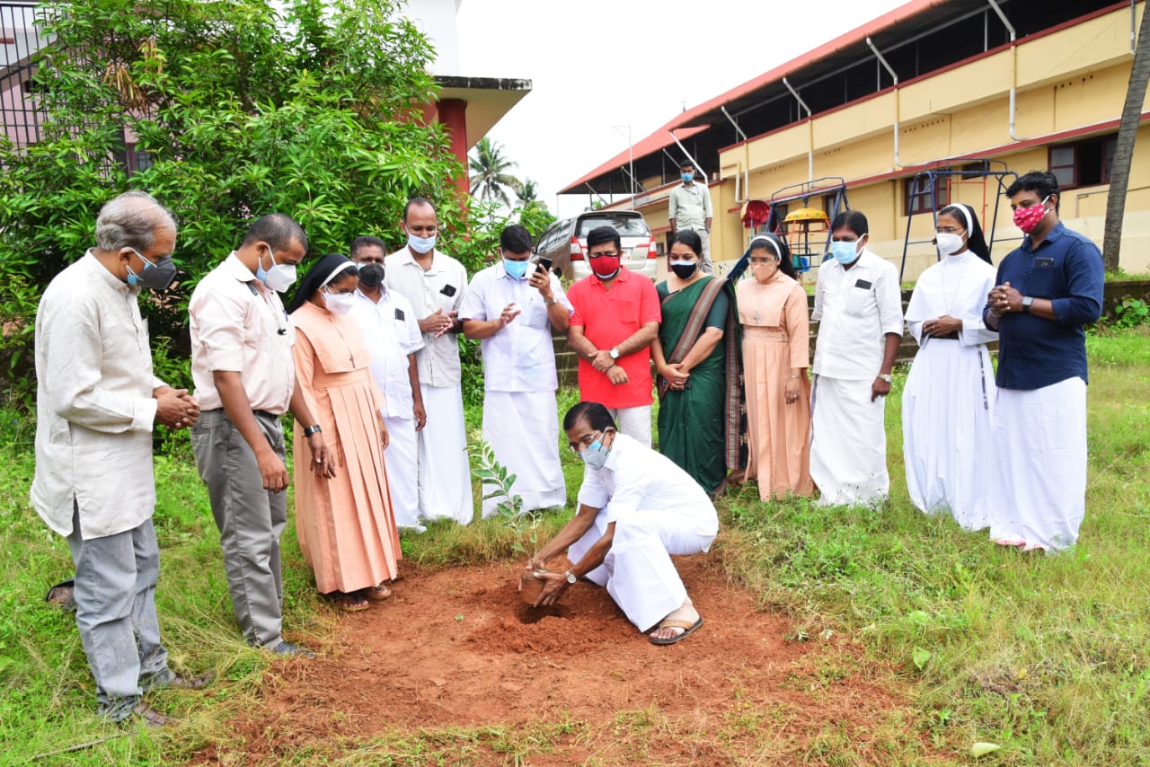 കൊറോണ പ്രതിരോധം ഫലപ്രദമാവാൻ പരിസ്ഥിതി സംരക്ഷണവും അനിവാര്യമാണ്; തോമസ് ചാഴികാടൻ എം. പി.