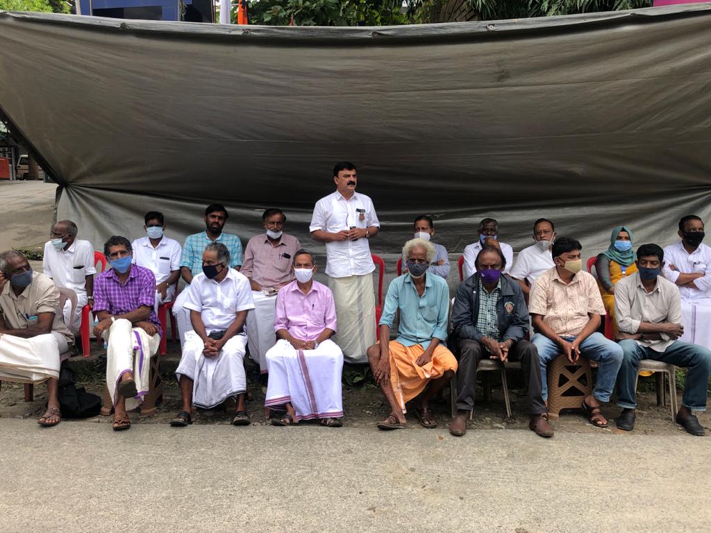 കാഞ്ഞിരത്തിനാൽ ജോർജ്ജ് ഭൂസമരം ശക്തമാക്കുന്നു