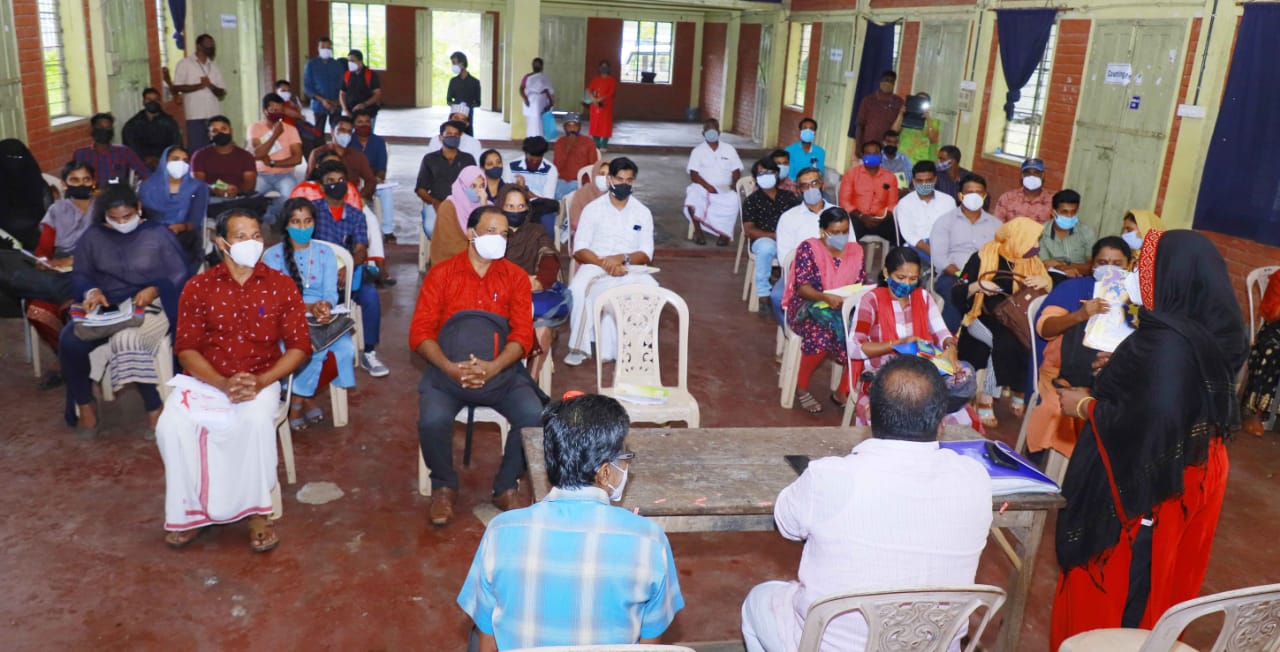 പത്താം തരം തുല്യതാ പരീക്ഷാർത്ഥികൾക്ക് ആത്മവിശ്വാസം നൽകാനായി നഗരസഭ ചെയർമാൻ