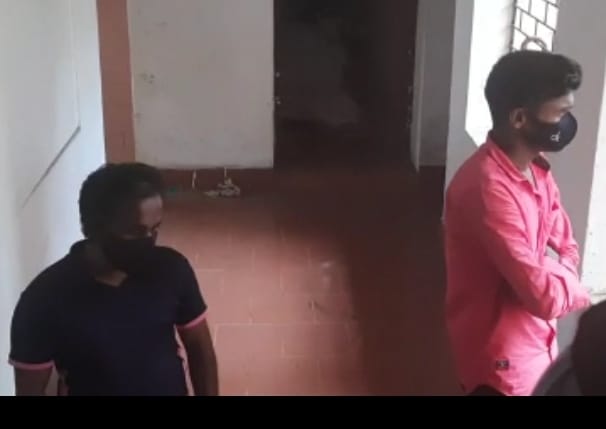 പ്രധാനമന്ത്രിയുടെ ഓഫീസ് സ്റ്റാഫെന്ന വ്യാജേന തട്ടിപ്പ്; രണ്ട് പേർ കസ്റ്റഡിയിൽ