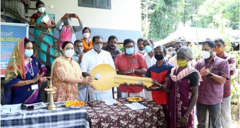പ്രളയ പുനരധിവാസം; 26 വീടുകളുടെ താക്കോല്‍ദാനം നിര്‍വഹിച്ചു