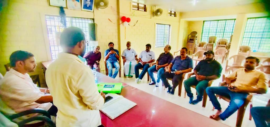 സ്കൂൾ കേന്ദ്രീകരിച്ചുള്ള കച്ചവടം നിർത്തലാക്കുക –  കെ ആർ എഫ് എ