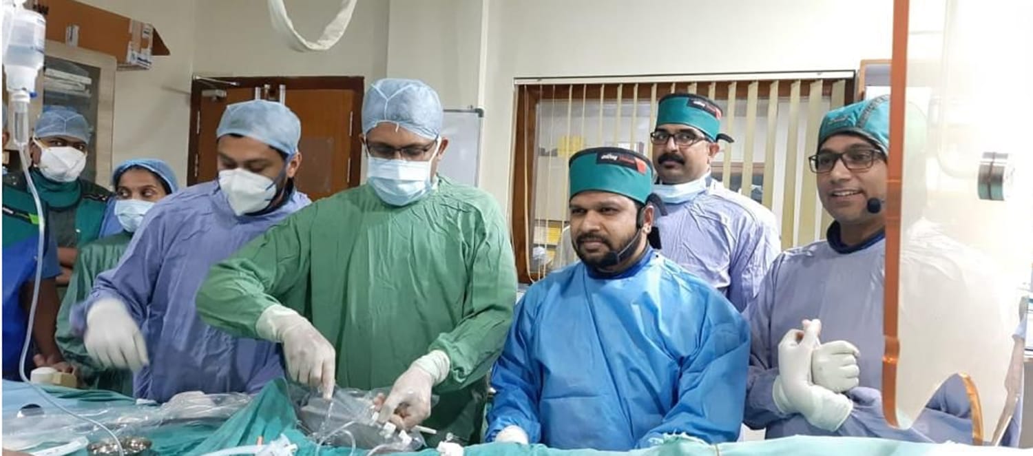 കോട്ടക്കല്‍ ആസ്റ്റര്‍ മിംസില്‍ അതിസങ്കീര്‍ണ്ണമായ ആൻജിയോ പ്ലാസ്റ്റി പ്രൊസീജിയർ ലൈവ് വര്‍ക്ക്‌ഷോപ്പ് സംഘടിപ്പിച്ചു