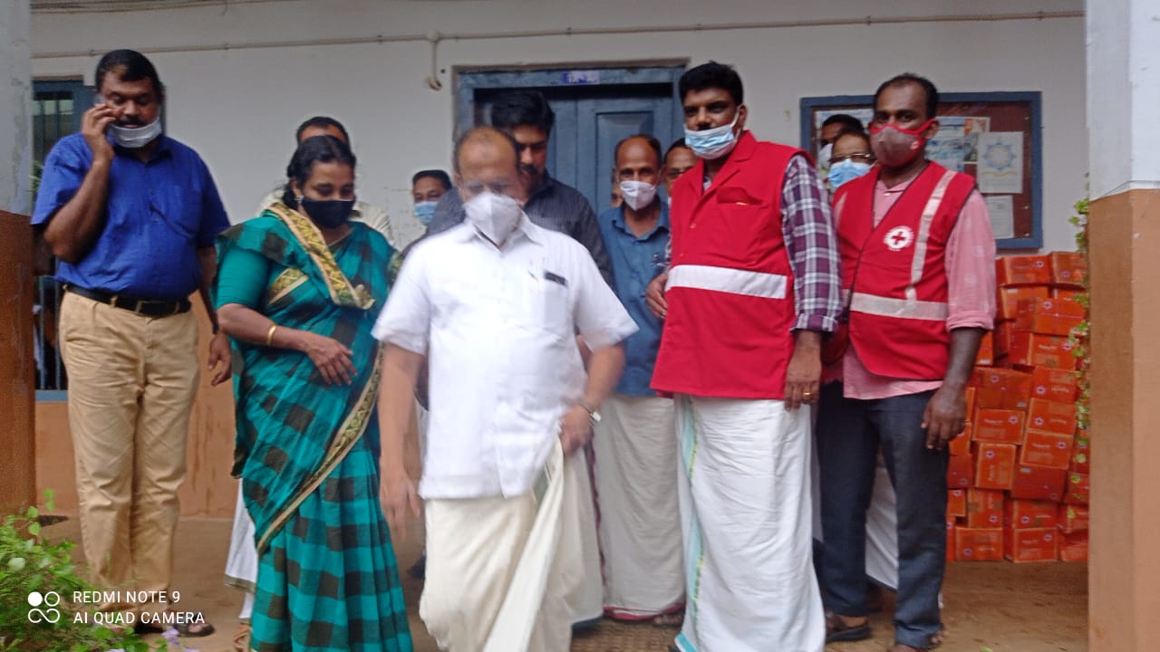 കൂട്ടിയ്ക്കലിലേയ്ക്ക് കൈത്താങ്ങുമായി ഇന്ത്യൻ റെഡ് കോസ് സൊസൈറ്റി