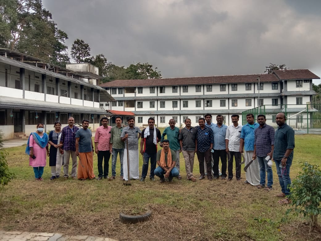 സ്ഥാപക ദിനാചരണത്തിൽ ശുചീകരണ പ്രവർത്തനവുമായി കേരള എൻ.ജി.ഒ അസോസിയേഷൻ