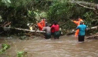 ദുരിതപ്പെയ്ത്ത്; സംസ്ഥാനത്ത് മരണം ആറായി, 9പേരെ കാണാനില്ല, രക്ഷാപ്രവർത്തനത്തിന് രണ്ട് ഹെലികോപ്റ്ററുകൾ
