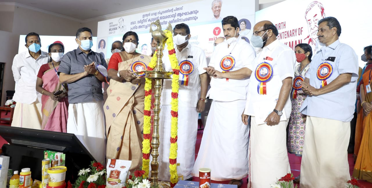 കാര്‍ഷിക സ്വയംപര്യാപ്തതയ്ക്കും വരുമാനവര്‍ദ്ധനവിനും മുന്‍ഗണന ; മുഖ്യമന്ത്രി