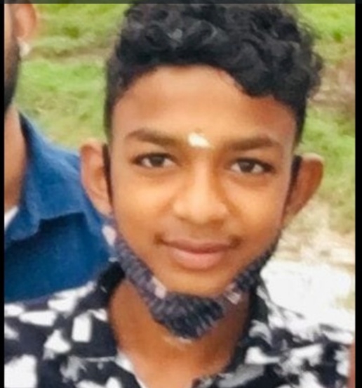 പ്ലസ് വൺ വിദ്യാർത്ഥിയെ തോട്ടിൽ വീണ് മരിച്ച നിലയിൽ കണ്ടെത്തി