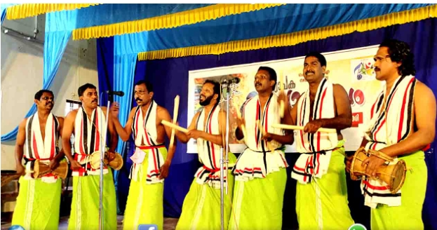 ആർപ്പോ ഇർറോ : അദ്ധ്യാപക കലോത്സവം നടത്തി