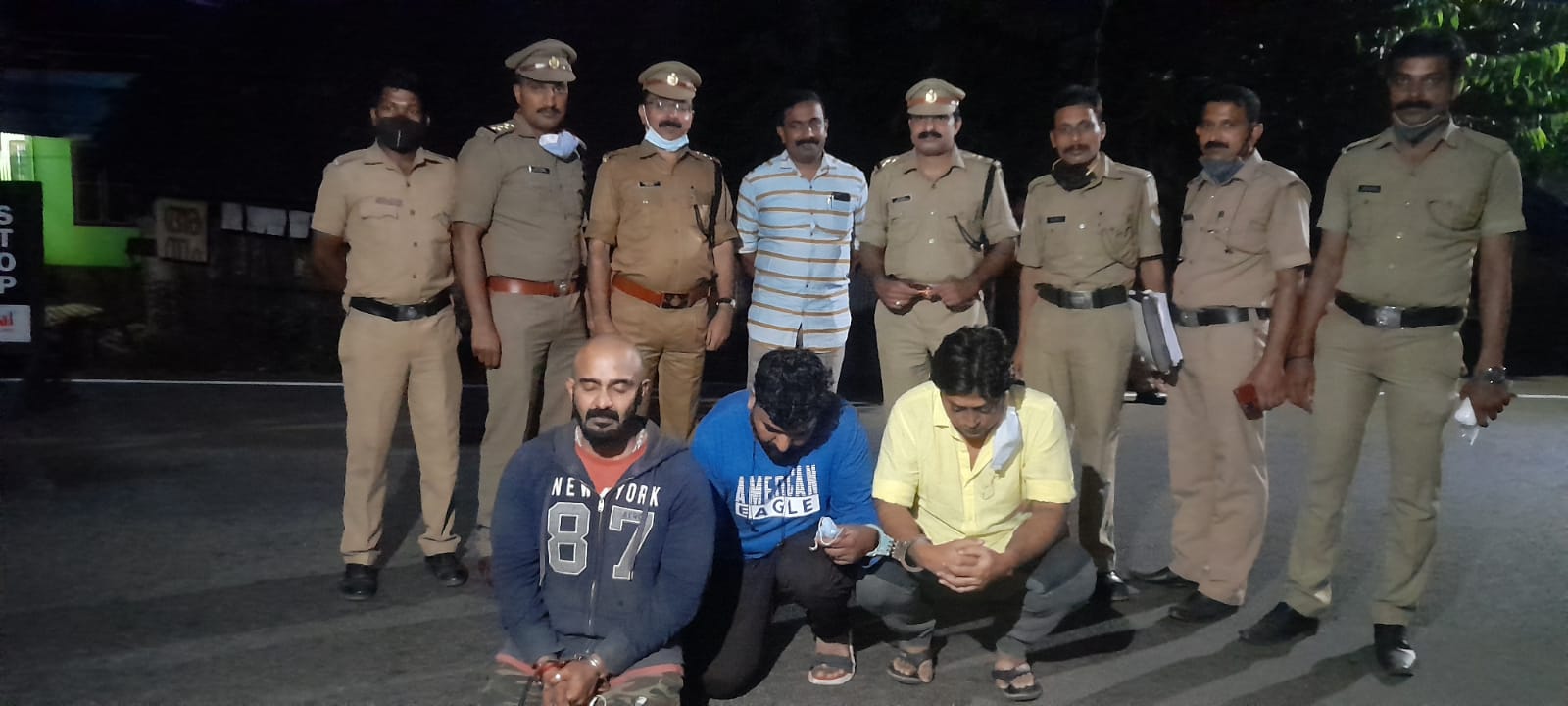 വയനാട്ടിൽ വൻതോതിൽ എം.ഡി. എം. എ പിടികൂടി