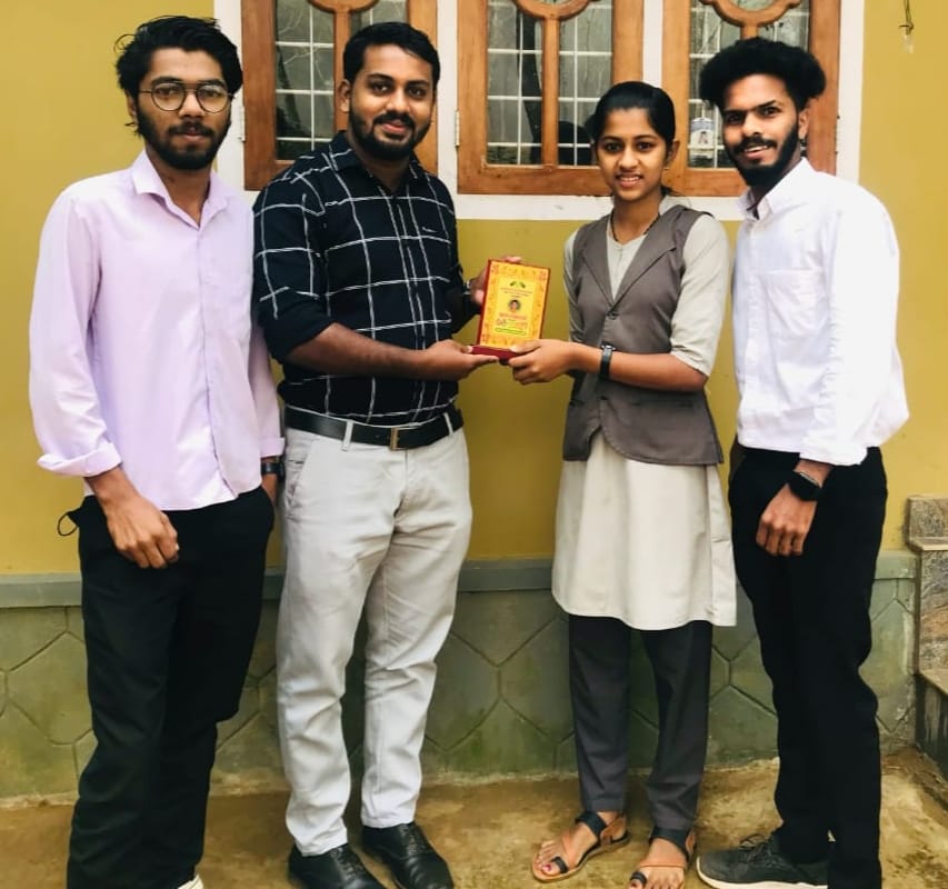 ഇന്ത്യ ബുക്ക് ഓഫ് റെക്കോർഡ്സിൽ ഇടം നേടിയ ജോസ്ന.പി ജോസഫിനെ എം.എസ്.എഫ്. ആദരിച്ചു
