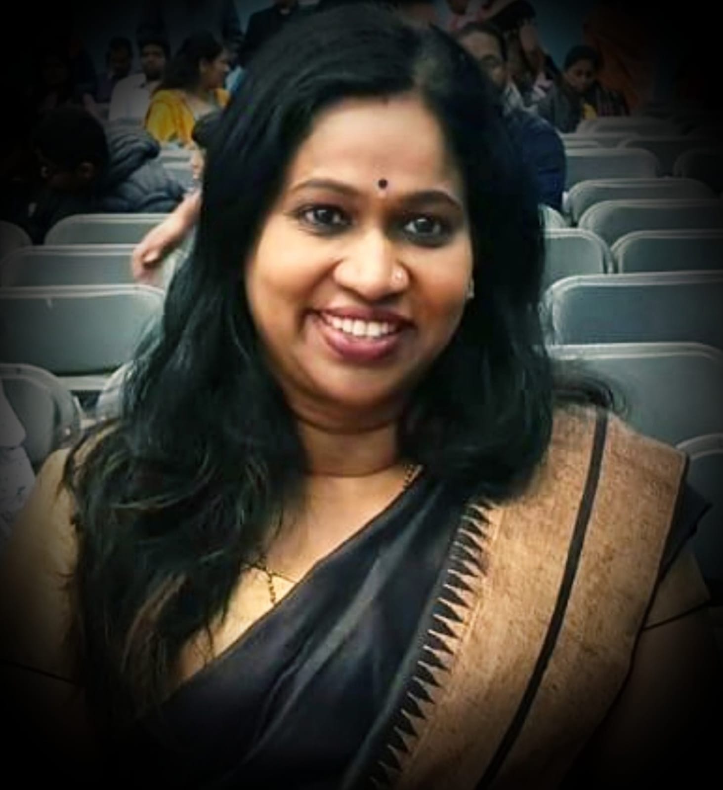 മലയാളി നഴ്‌സിന് ചീഫ് നഴ്‌സിംഗ് ഓഫീസര്‍ (സിഎന്‍ഒ) ഓഫ്  ഇംഗ്ലണ്ട് സില്‍വര്‍ അവാര്‍ഡ് ലഭിച്ചു