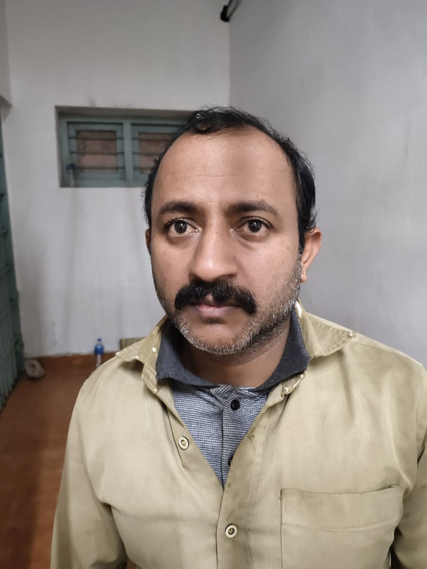 ഓട്ടോറിക്ഷയിൽ കടത്തിയ 21 കുപ്പി മദ്യവുമായി ഒരാൾ പിടിയിൽ