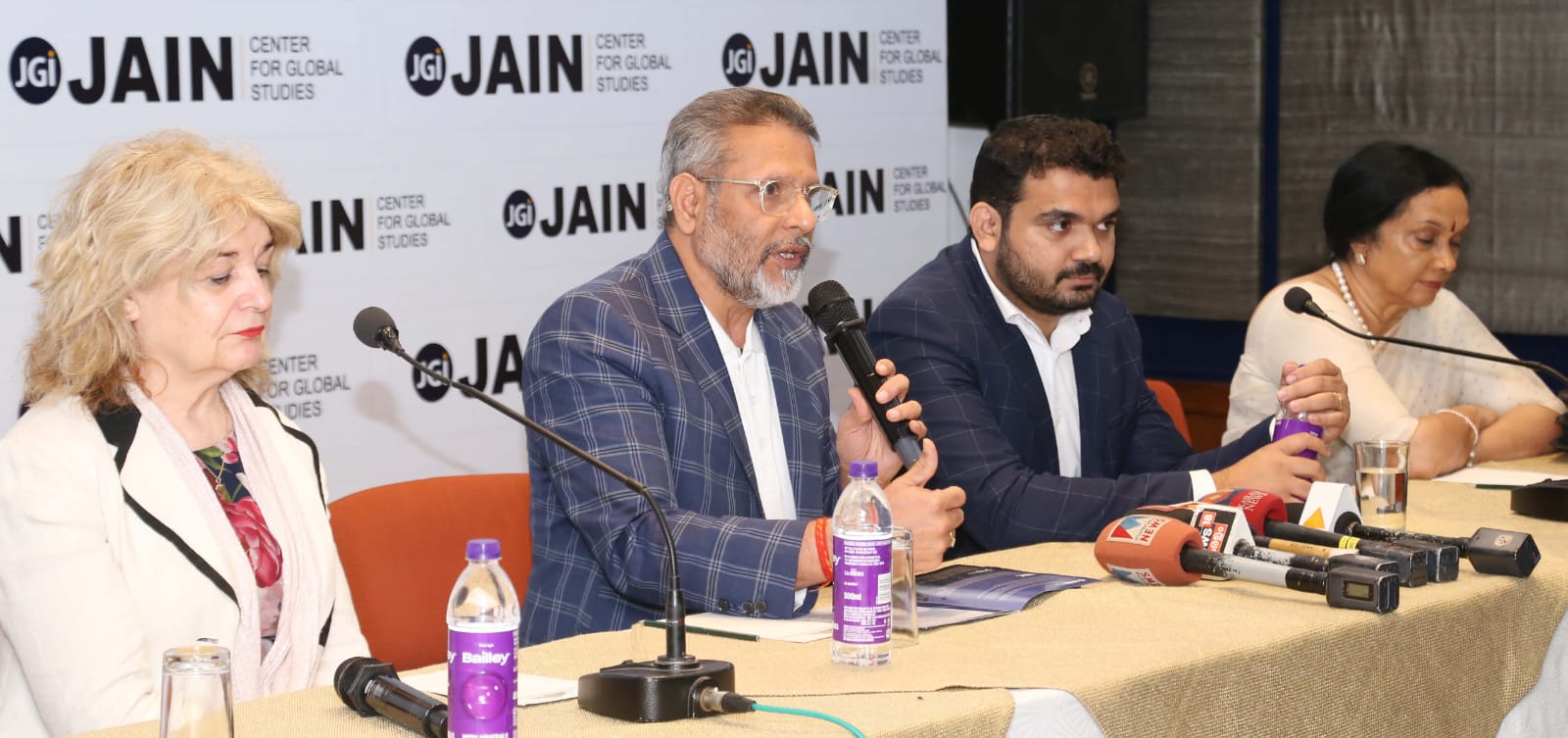 ഇന്റര്‍നാഷണല്‍ ഗ്രാജ്വേറ്റ് പ്രോഗ്രാമുകള്‍ അവതരിപ്പിച്ച് ജെയിന്‍ സെന്റര്‍ ഫോര്‍ ഗ്ലോബല്‍ സ്റ്റഡീസ്