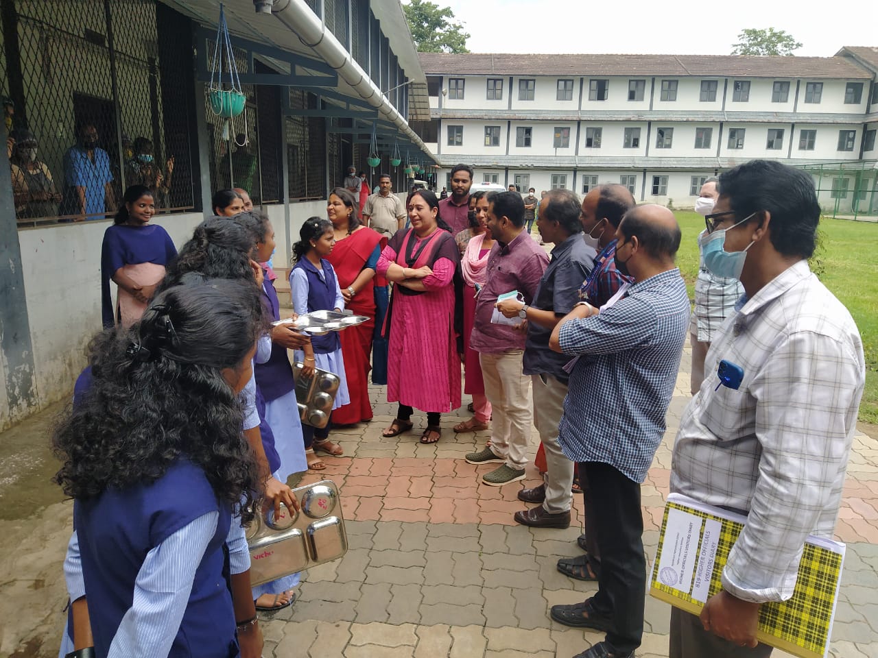 ജില്ലാ കളക്ടര്‍ നൂല്‍പ്പുഴ എം.ആര്‍.എസില്‍ സന്ദര്‍ശനം നടത്തി
