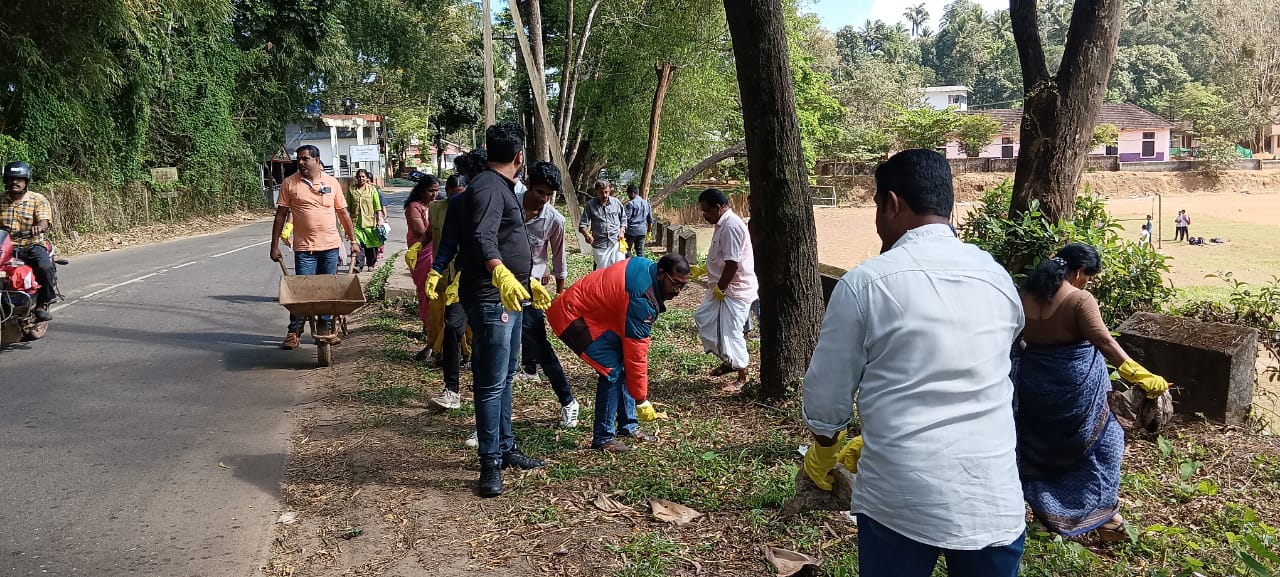ടൂറിസം വാരാഘോഷം : പഴശ്ശി പാര്‍ക്കും പരിസരവും ശുചീകരിച്ചു.