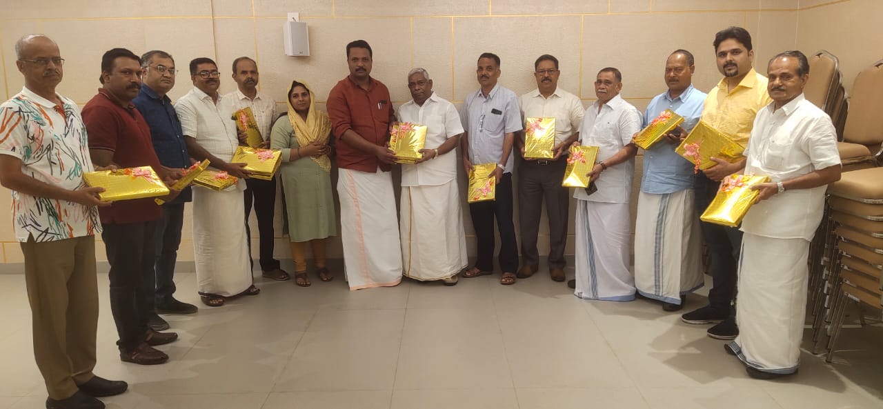 നറു പുഞ്ചിരി സമ്മാനപ്പൊതിയുമായി ബത്തേരി നഗരസഭ.