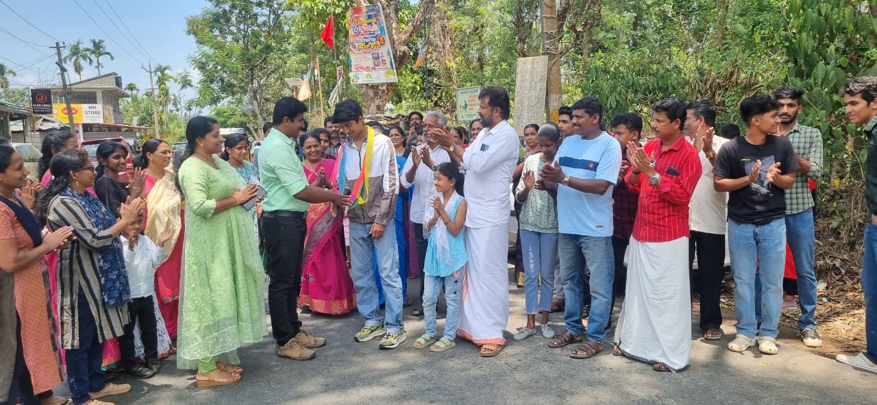 ദേശീയ സൈക്കിൾ ചാമ്പ്യൻഷിപ്പ് താരത്തിന് നാട്ടിൽ ജനകീയ സ്വീകരണം നൽകി.