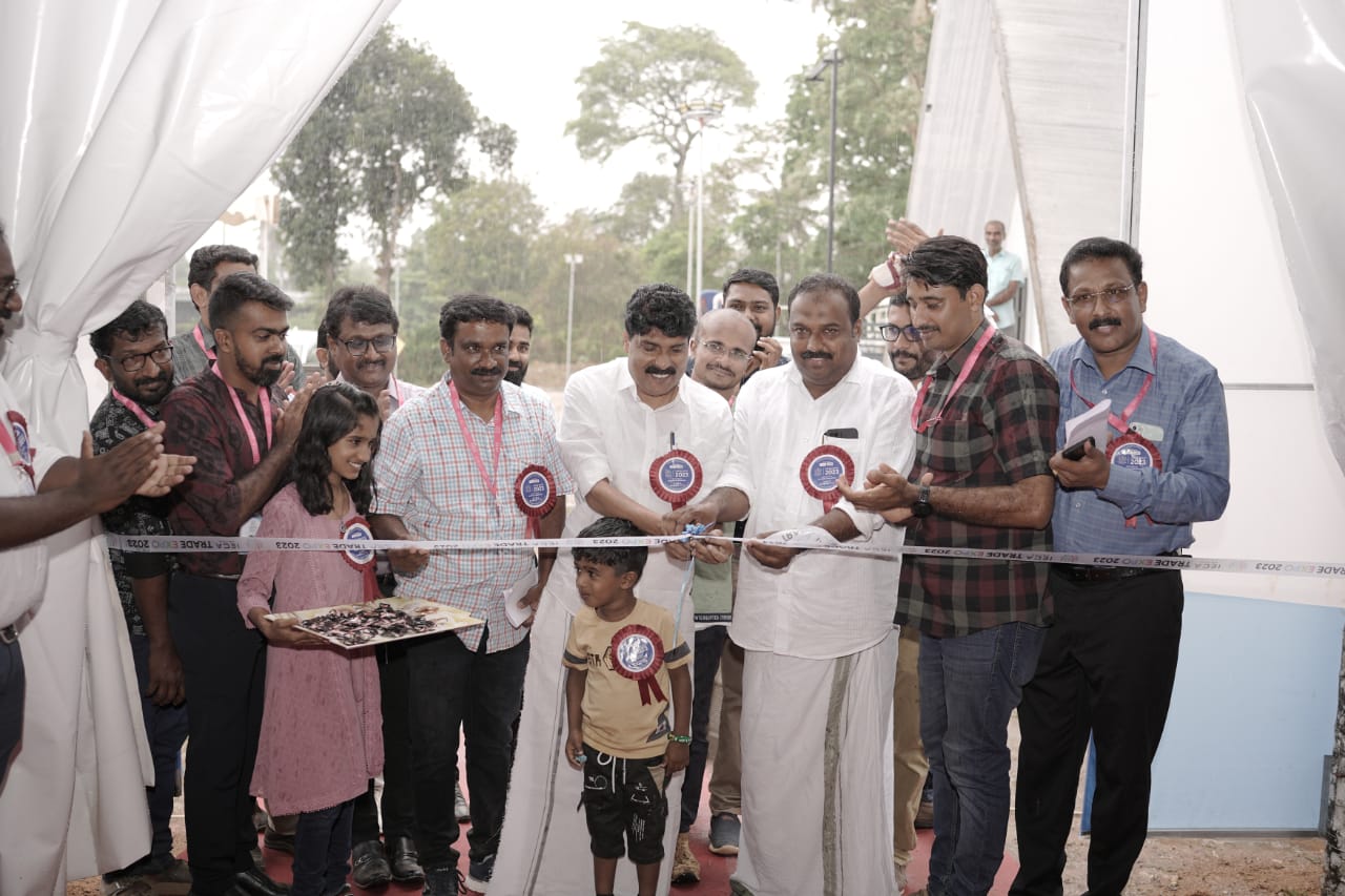 കൽപ്പറ്റ ഫ്ളവർ ഷോ ഗ്രൗണ്ടിൽ ഐക്ക ട്രേഡ് എക്സ്പോ തുടങ്ങി