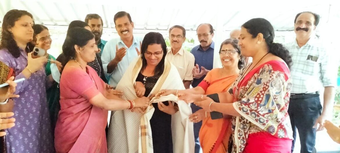 ലൗലി അഗസ്റ്റിനെ ആദരിച്ചു