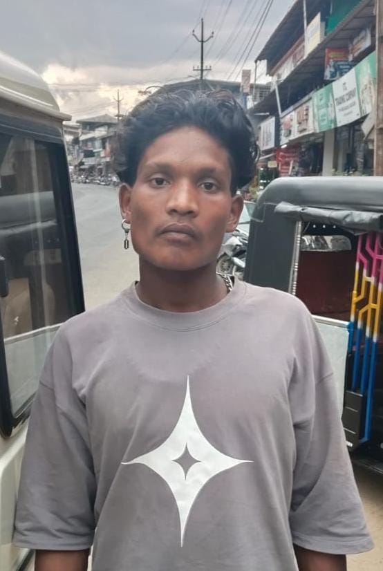 സ്‌കൂൾ പരിസരത്ത് നിന്ന് കഞ്ചാവുമായി യുവാവിനെ പിടികൂടി