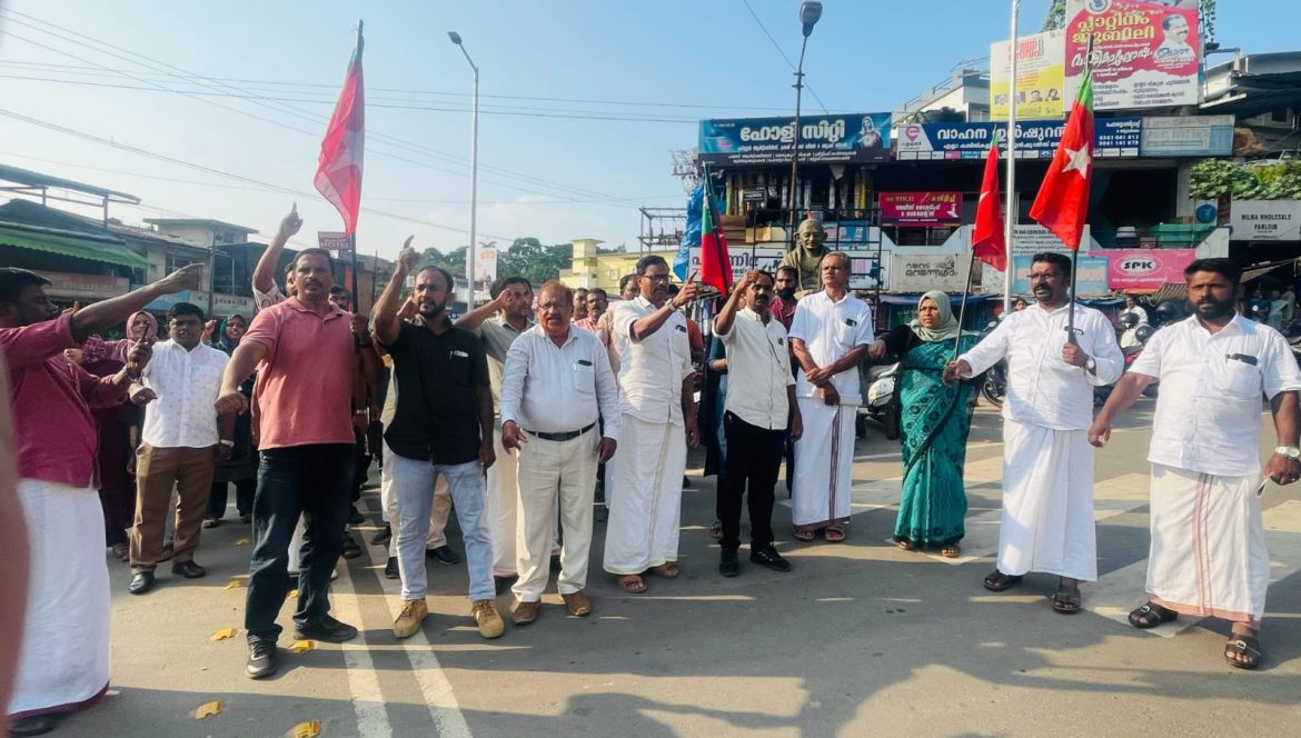 മംഗളൂരിൽ വയനാട് സ്വദേശിയെ തല്ലിക്കൊന്ന സംഭവം;എസ്‌ഡിപിഐ പ്രതിഷേധിച്ചു
