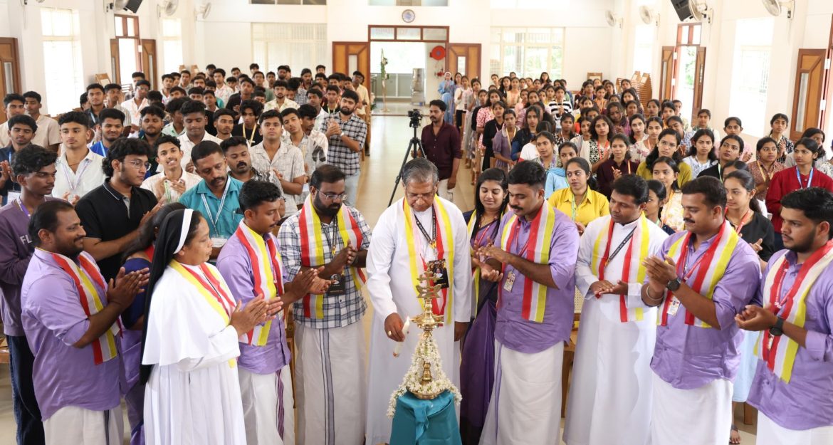 മാറ്റത്തിനൊപ്പം സഞ്ചരിക്കാന്‍ യൂത്ത് സിനഡ്
