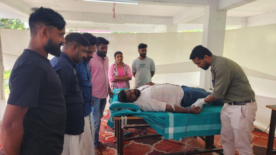 ഡി.വൈ.എഫ്.ഐ രക്തദാന ക്യാമ്പ് സംഘടിപ്പിച്ചു