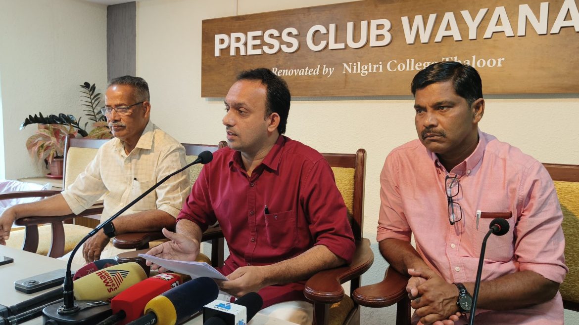 തോട്ടഭ‍ൂമി വാങ്ങി സാമ്പത്തിക തട്ടിപ്പ്‌:മുസ്ലീം ലീഗ്‌ ജനങ്ങളോട്‌ മറുപടി പറയണം:സിപിഐ എം