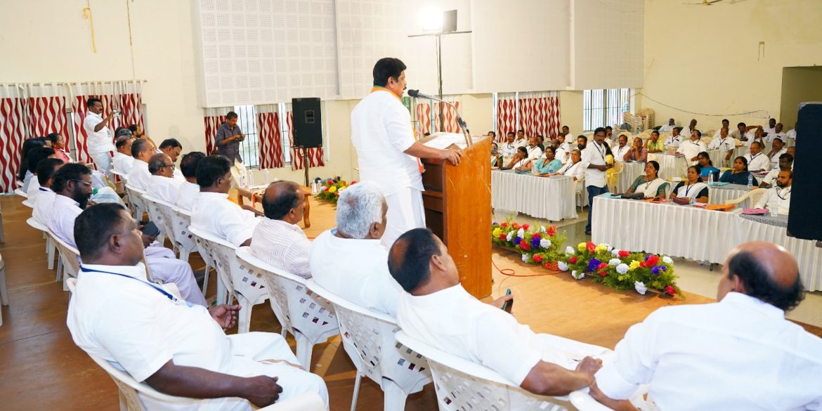 അടിസ്ഥാനവർഗ്ഗങ്ങൾ നേടിയെടുത്ത പുരോഗതികൾ ഇടതുസർക്കാർ ഒന്നൊന്നായി വെട്ടി നിരത്തുന്നു:എ പി അനിൽകുമാർ