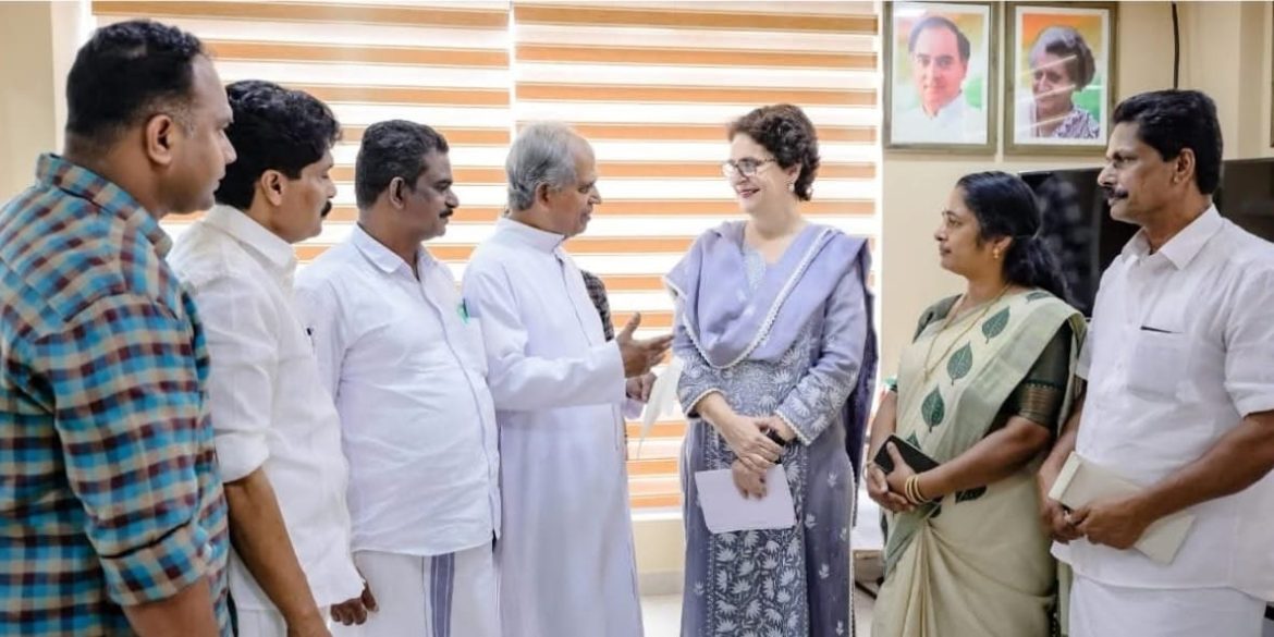 ബൈരക്കുപ്പ പാലം സംബന്ധിച്ച്  വയനാട് M.P. പ്രിയങ്കാഗാന്ധിക്ക് ഫാ.ജോർജ് കപ്പുകാലായിൽ നേതൃത്വത്തിൽ നിവേദനം നൽകി