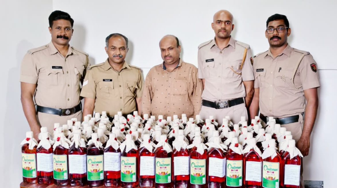 എക്സൈസ് റെയിഡിൽ വൻ മാഹിമദ്യ ശേഖരം പിടികൂടി:108 ലിറ്റർ മാഹിമദ്യം ഒളിപ്പിച്ചത് വീട്ടിൽ പ്രത്യേകം തയ്യാറാക്കിയ രഹസ്യ അറയിൽ:ഒരാൾ അറസ്റ്റിൽ