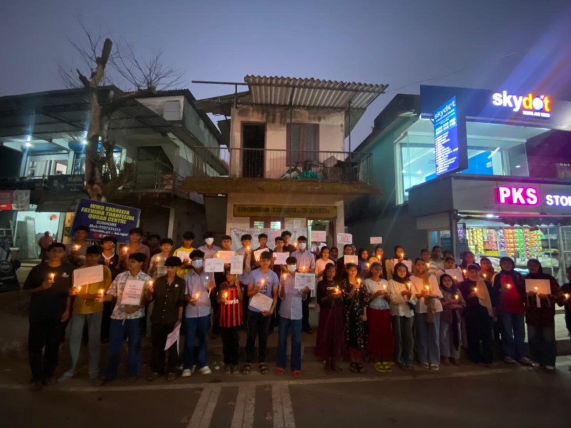 ലഹരിക്കെതിരെ ജ്യോതി തെളിയിച്ച് കുഞ്ഞോം NSS വിദ്യാർത്ഥികൾ