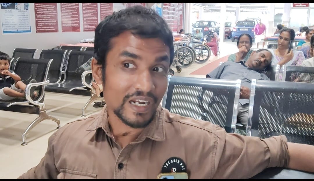 ലോറിക്ക് കല്ലെറിഞ് പോലീസ് ഡ്രൈവറെ മർദ്ദിച്ചതായി പരാതി