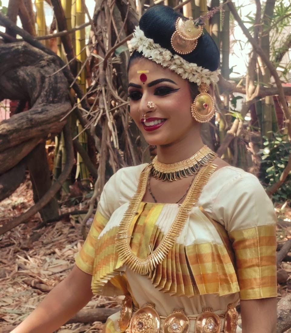 കേരള നടനത്തിൽ എ ഗ്രേഡ് നേടി എയ്ഞ്ചലീന മരിയ ഷൈൻ