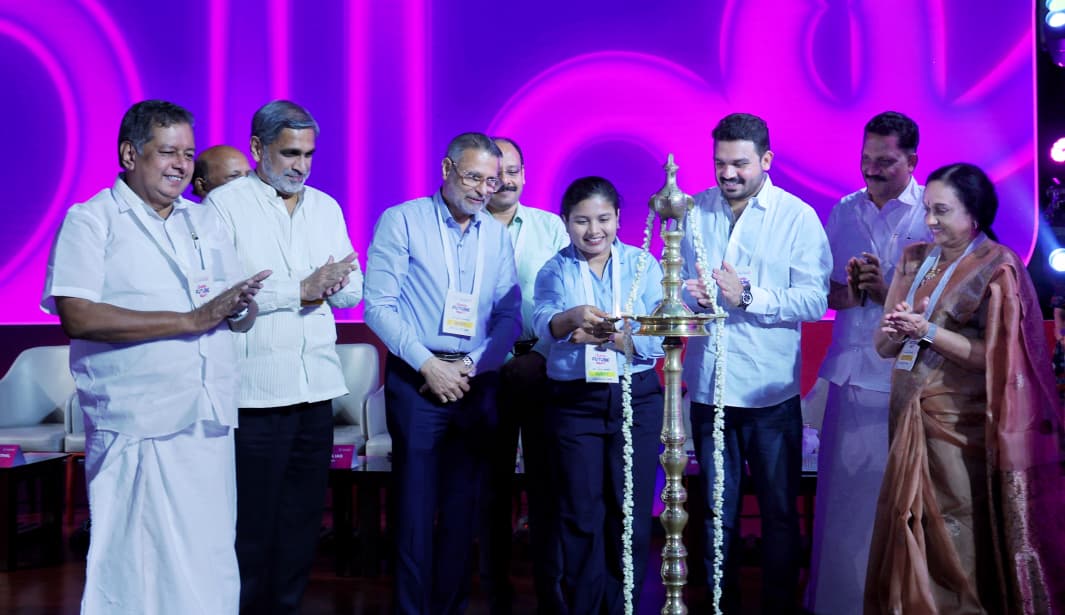 ഭാവിയുടെ ഉച്ചകോടിക്ക് കൊച്ചിയിൽ തുടക്കം