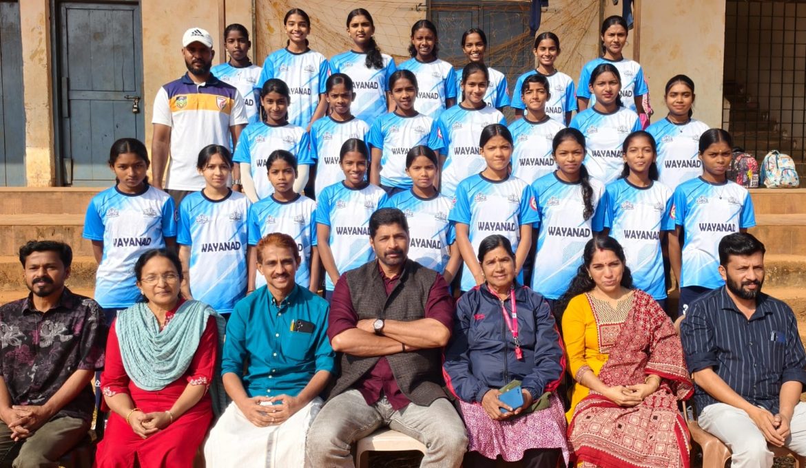 “​ബേട്ടി ബച്ചാവോ ബേട്ടി പഠാവോ “കായിക താരങ്ങൾക്ക് കിറ്റുകൾ നൽകി