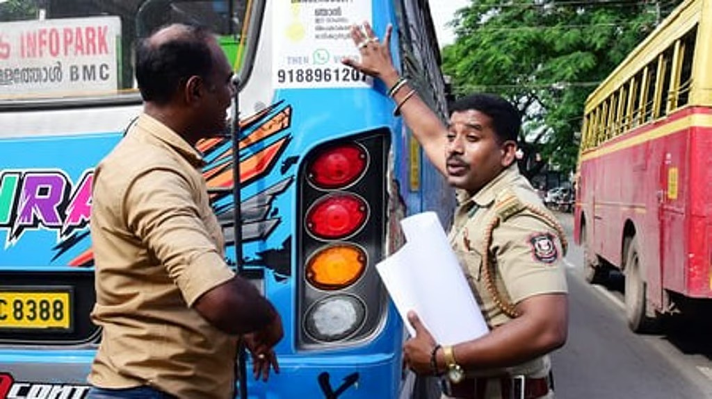 അഞ്ചല്ല,പത്ത് തവണ നിയമലംഘനം നടത്തിയാൽ ലൈസൻസ് റദ്ദാക്കും;കേന്ദ്ര നിയമം പരിഷ്കരിക്കാൻ കേരളം