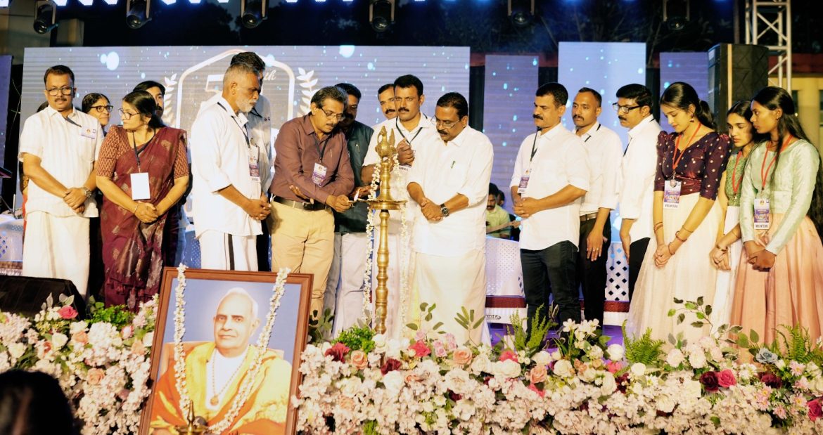 എൻ എസ് എസ് സ്കൂൾ സുവർണ്ണ ജൂബിലി ഉദ്ഘാടനം ചെയ്തു