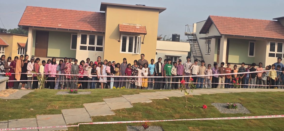 അതിജീവനത്തിന്റെ പാഠങ്ങൾ തേടി കരിങ്കുറ്റി സ്കൂൾ വിദ്യാർത്ഥികൾ ടൗൺഷിപ്പും ചൂരൽമലയും സന്ദർശിച്ചു