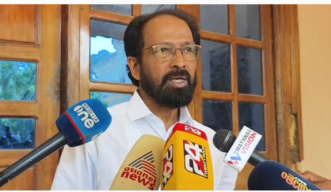 ഡി വൈ എഫ് ഐയുടേത് സമരാഭാസം:അഡ്വ.ടി ജെ ഐസക് സമരം ടൗണ്‍ഷിപ്പില്‍ ഒരാള്‍ക്ക് പോലും  താമസിക്കാനാവാത്തതിന്റെ ജാള്യത മറയ്ക്കാന്‍