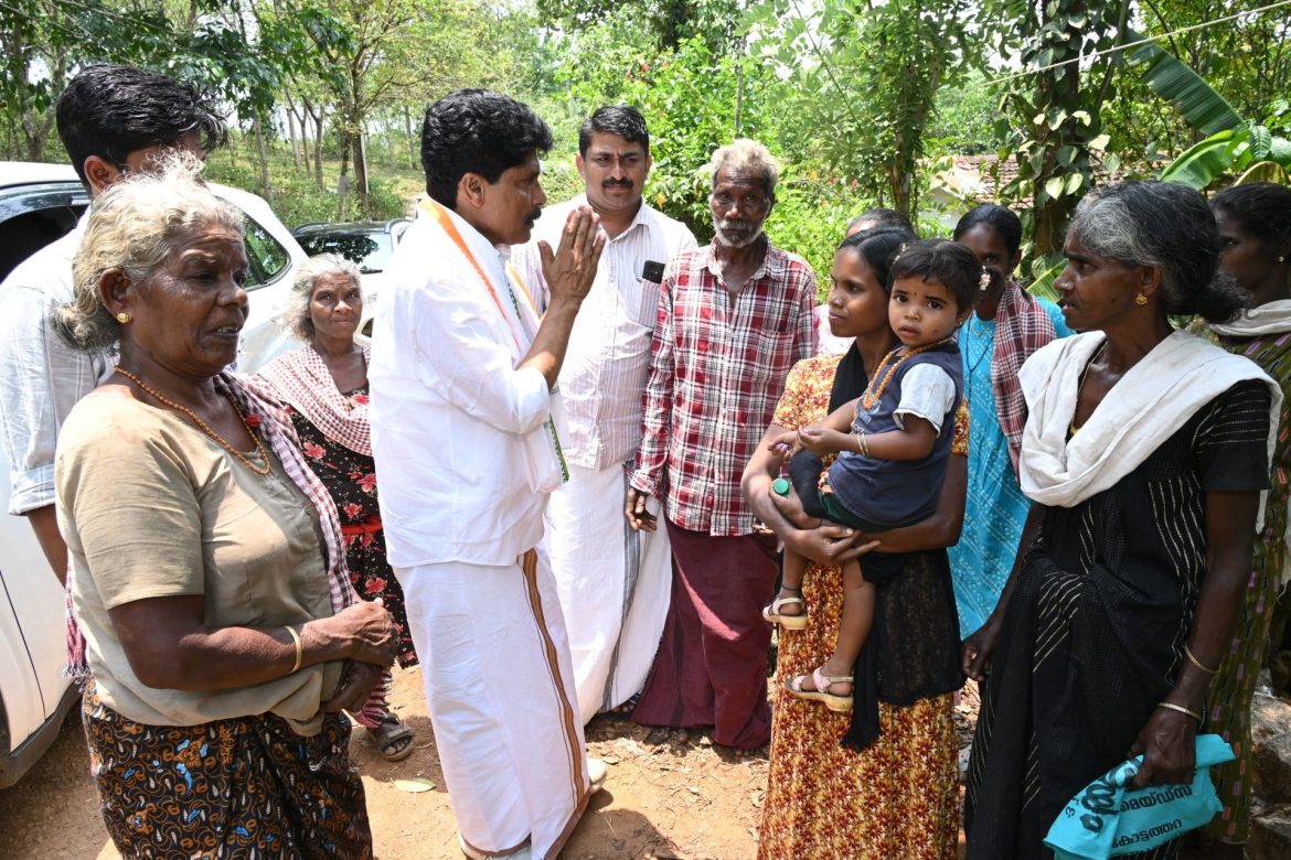 ഗ്രാമീണമേഖലയുടെ ഹൃദയം തൊട്ട് ടി സിദ്ദിഖിന്റെ പര്യടനം;എങ്ങും ആവേശോജ്വല സ്വീകരണം